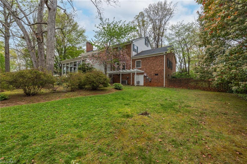 1015 Oakcrest Drive Property Photo 41