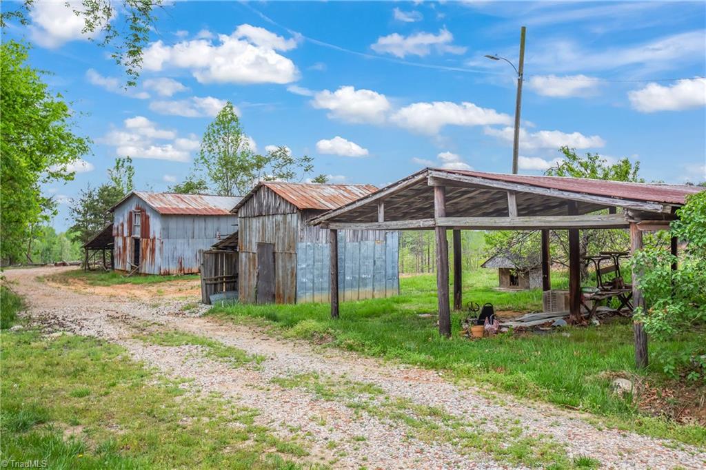 3428 Nc Highway 89 E Property Photo 4