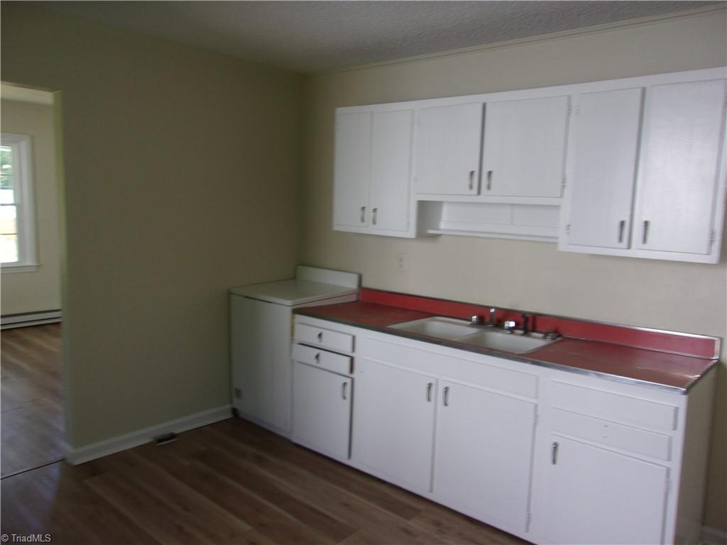 316 Friendly Avenue Property Photo 7