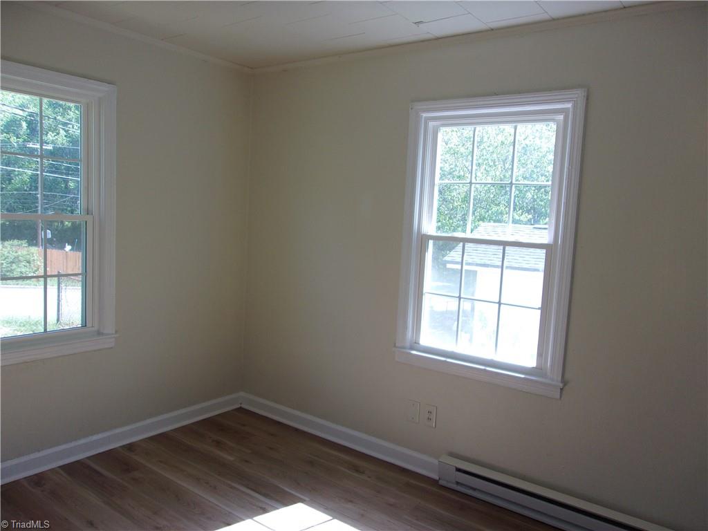 316 Friendly Avenue Property Photo 10