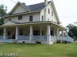 108 Oakwood Street Property Photo