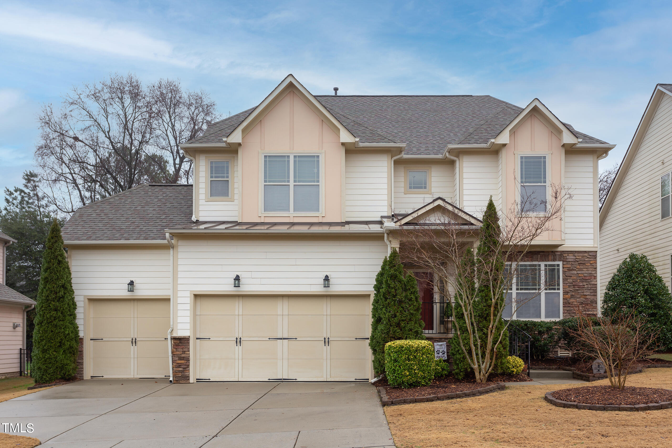 1533 Lily Creek Drive Property Photo 1