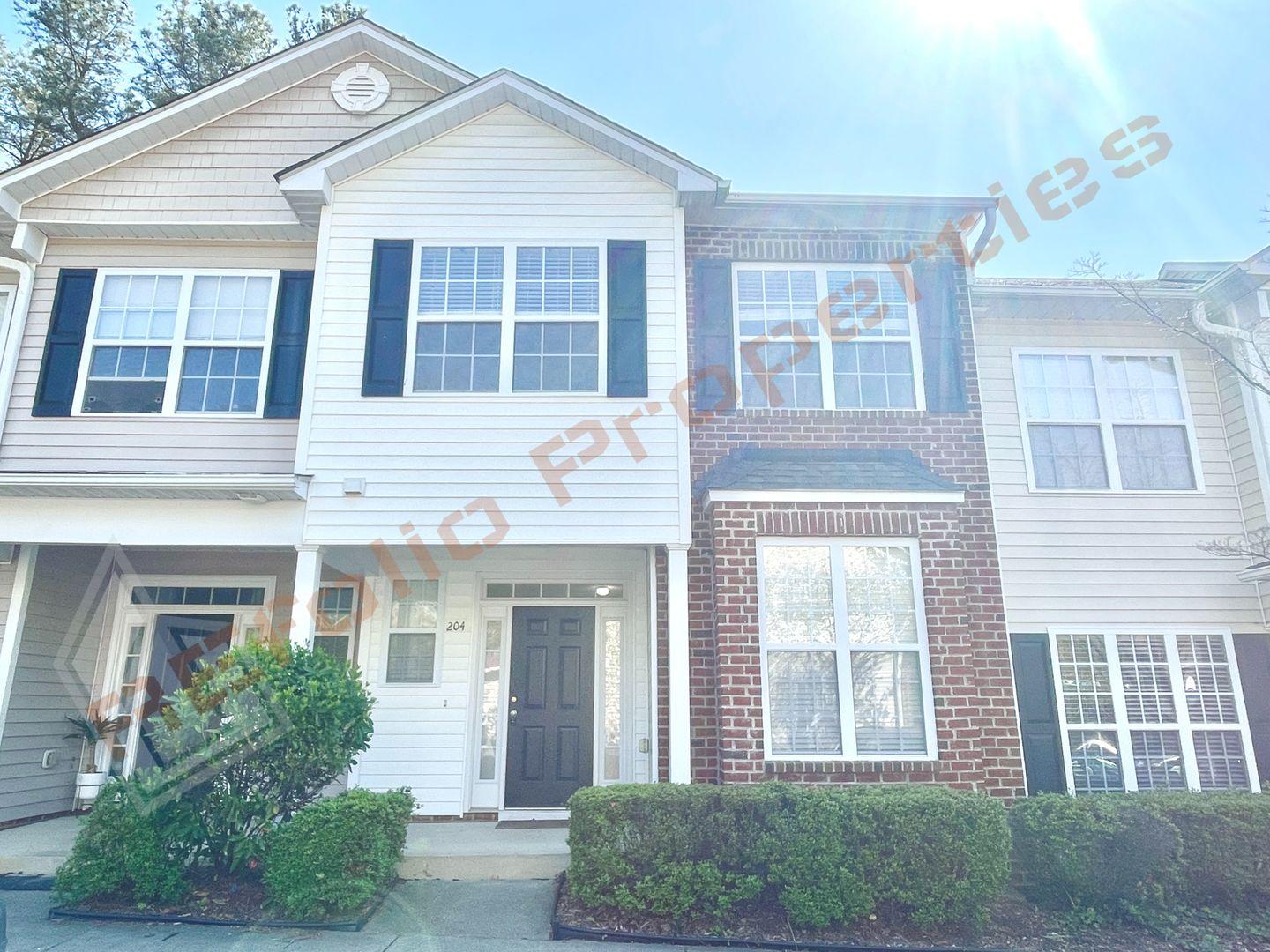 204 Hosta Lily Court Property Photo 1