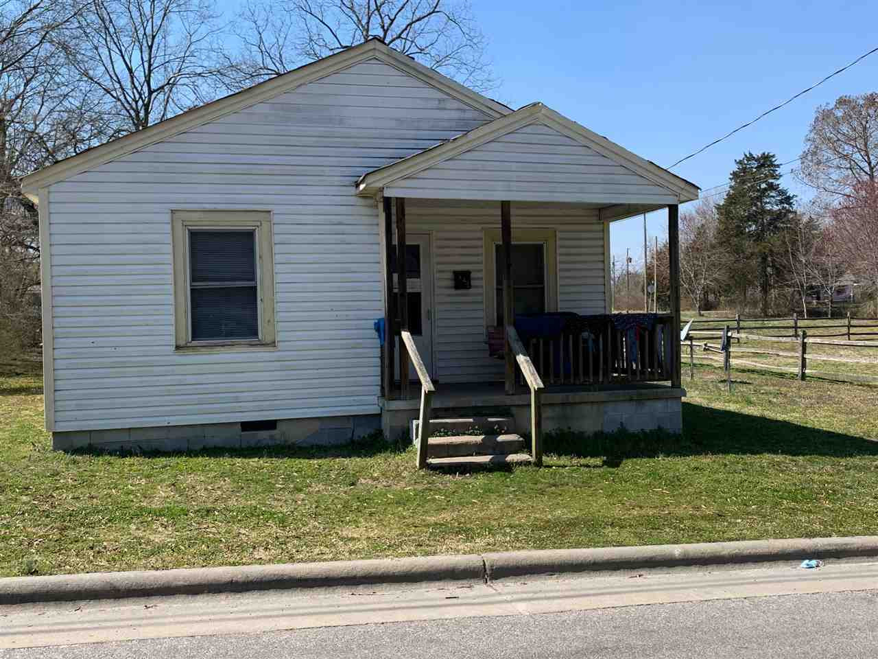 921 David Street Property Photo 1
