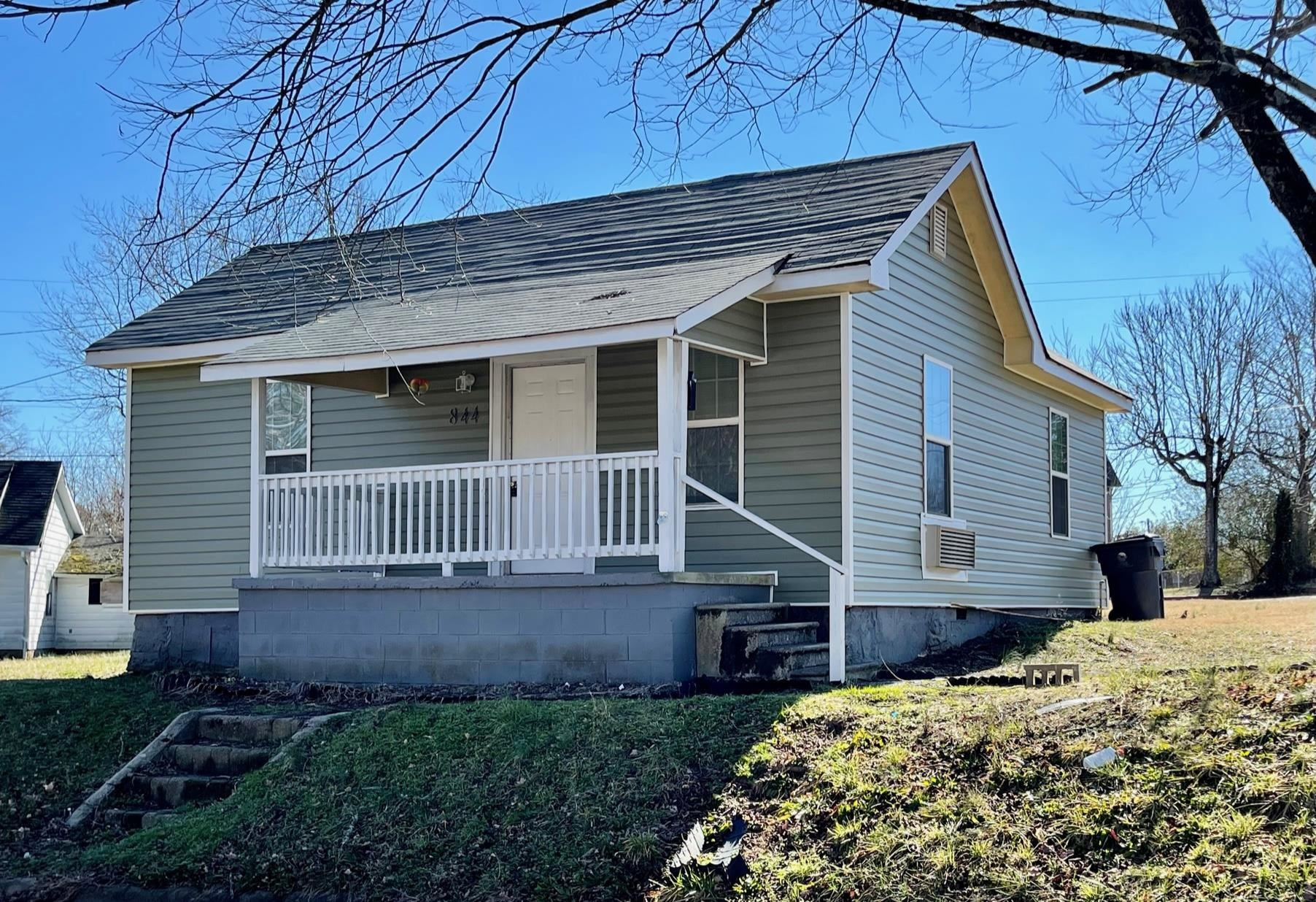 844 Water Street Property Photo 1