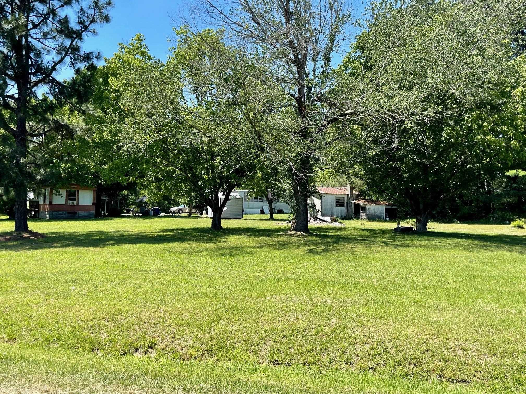 661/659 US Highway 158 Property Photo 1