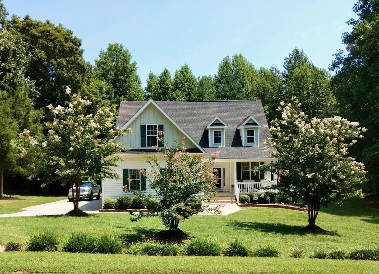 254 Beavertail Road Property Photo 1