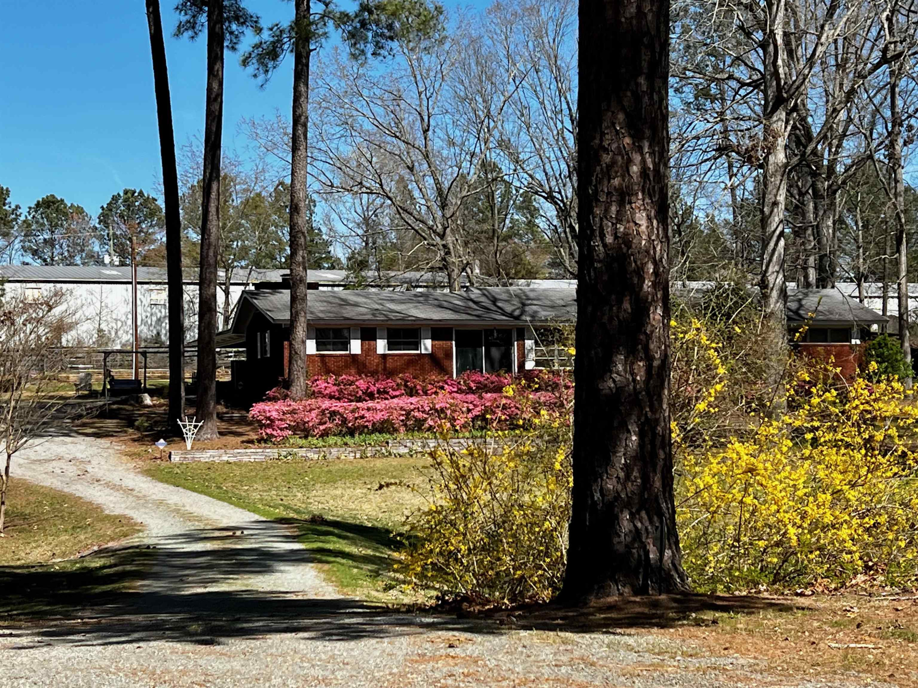 3007 Old Raleigh Road Property Photo 1