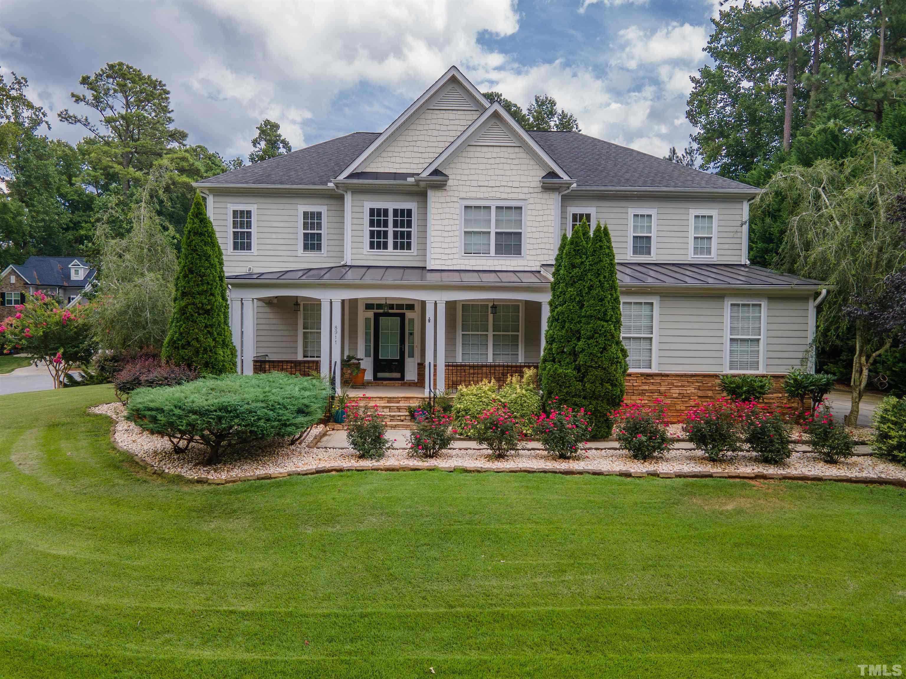 8911 Scotch Castle Drive Property Photo 1