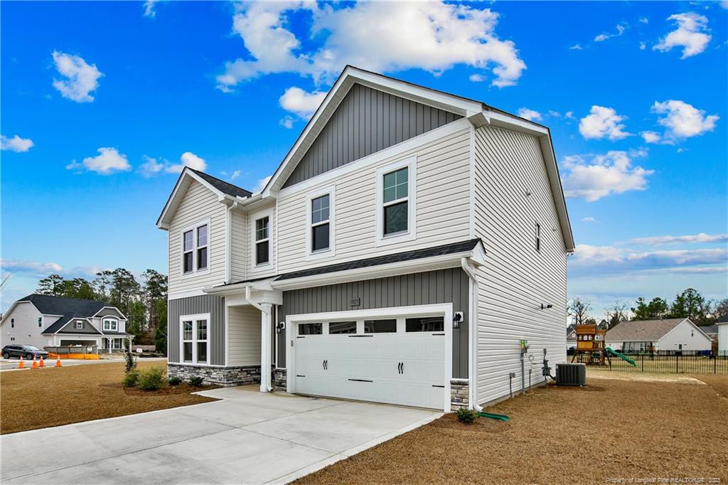 1823 Bluffside Drive Property Photo 1