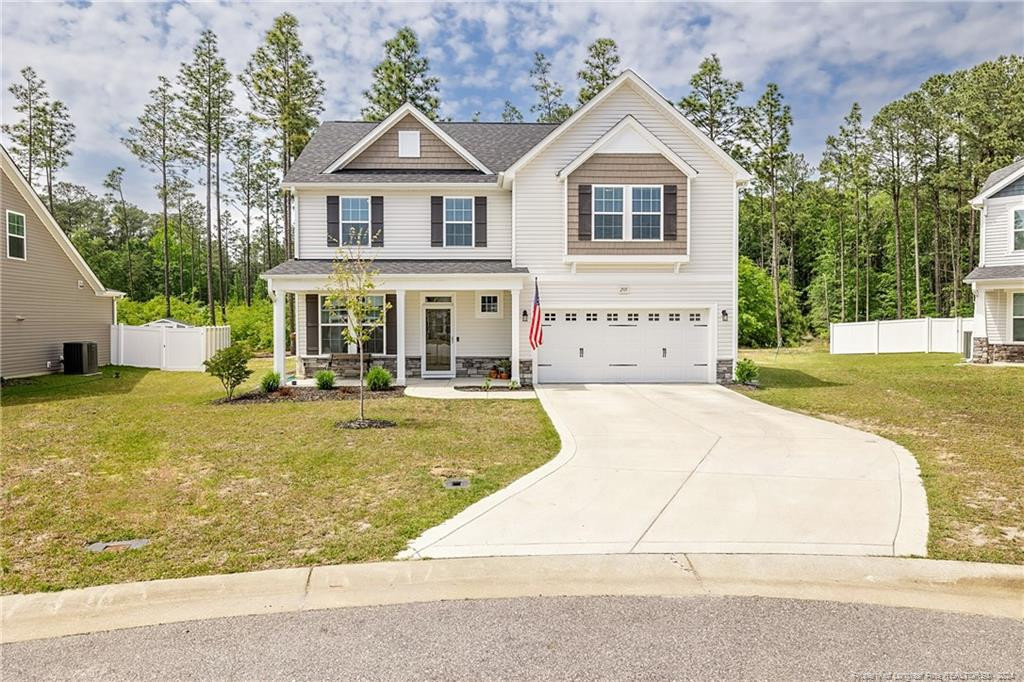 2915 Trent Drive Property Photo 1