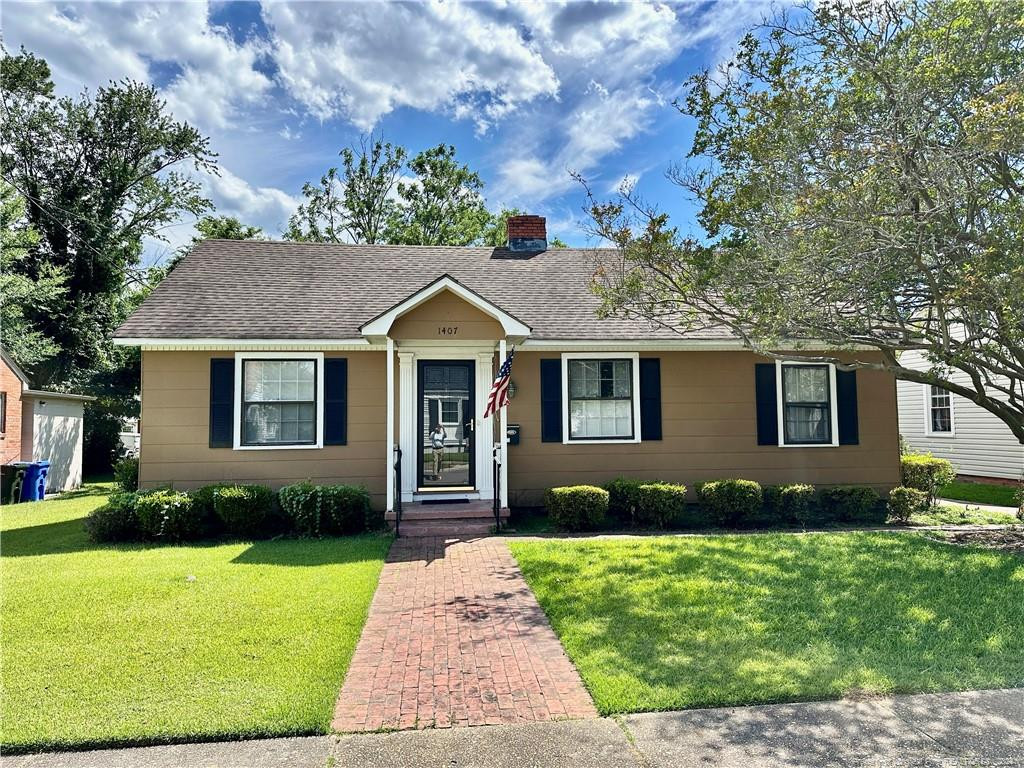 1407 Summit Avenue Property Photo 1