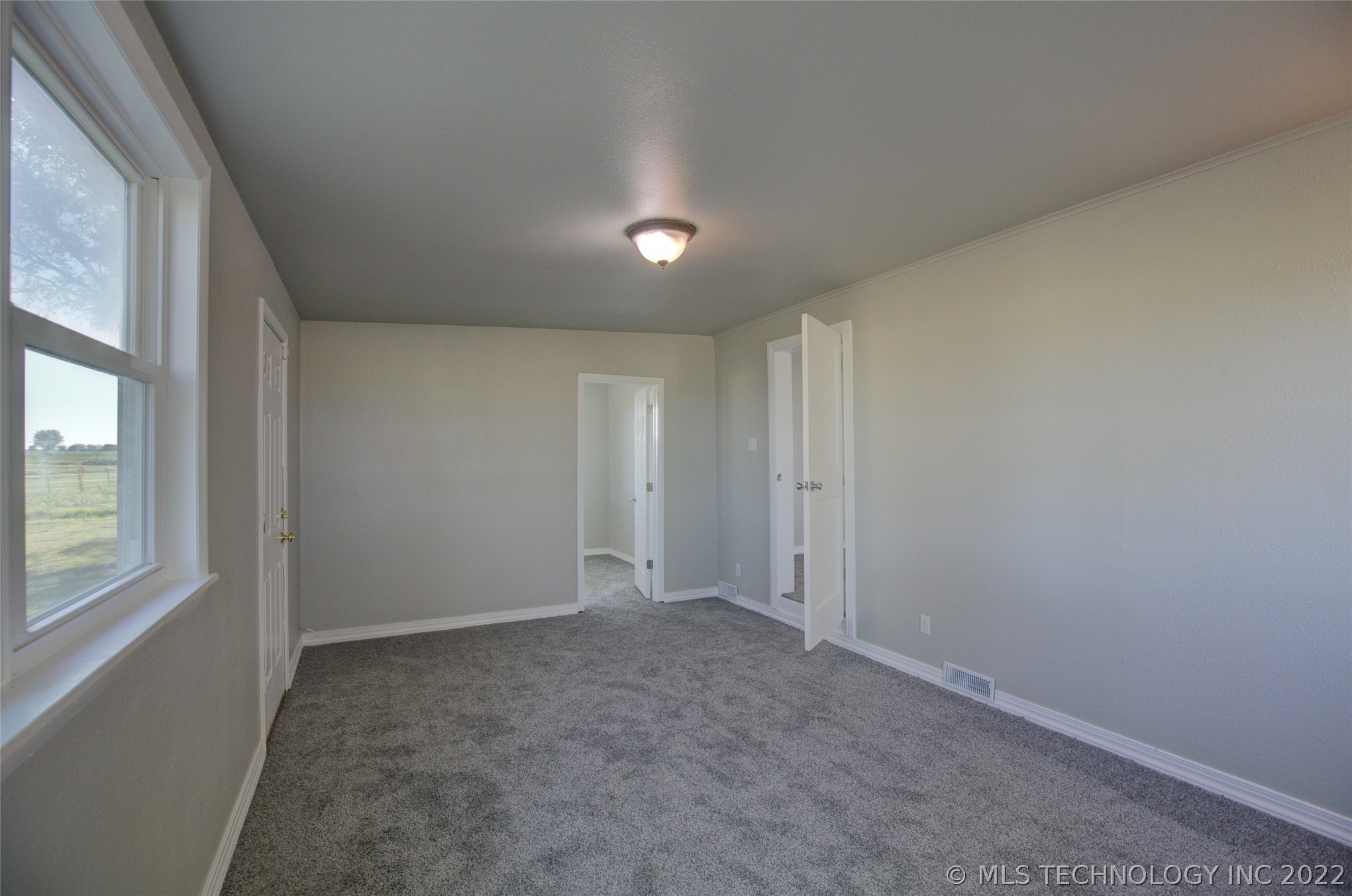 1523 S Chickasaw Avenue Property Photo 9