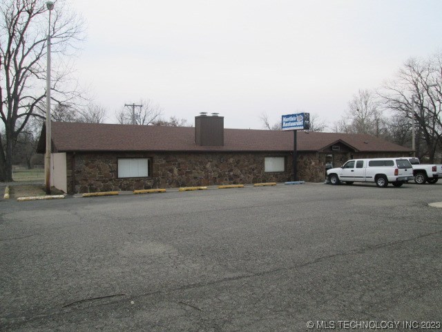 7121 N York Street Property Photo