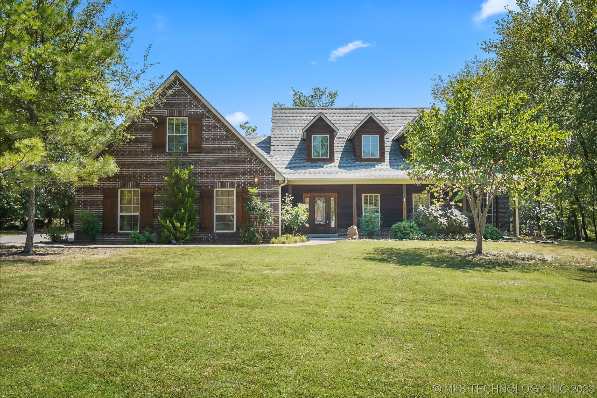 25 Cypress Circle Property Photo 1