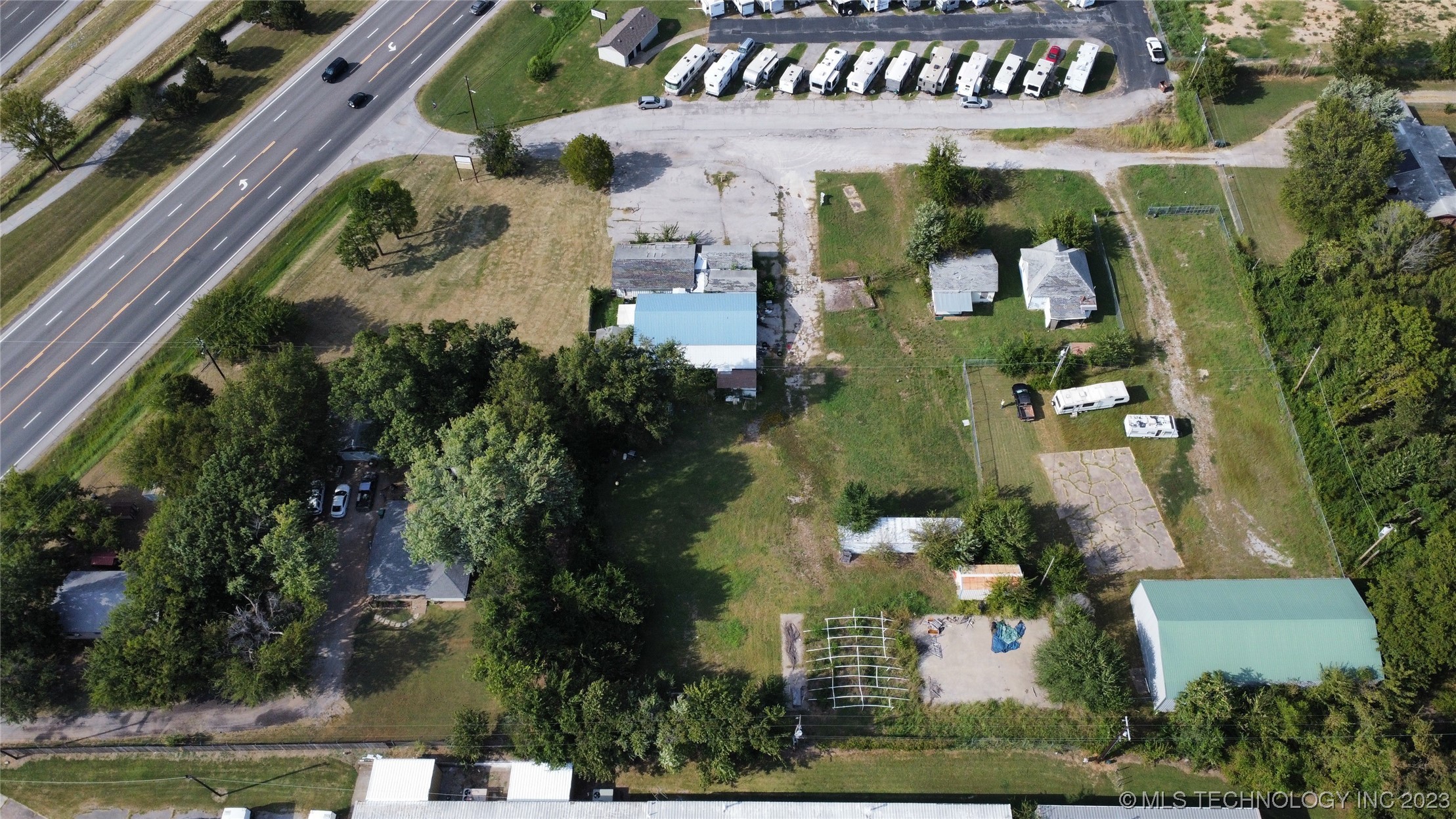 9715 New Sapulpa Road Property Photo 2