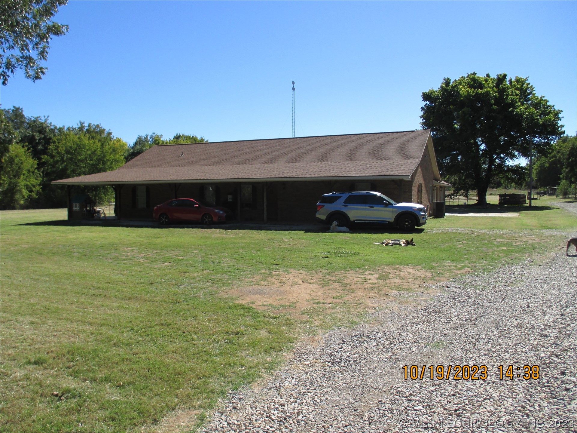 31634 Highway 7 Property Photo 1