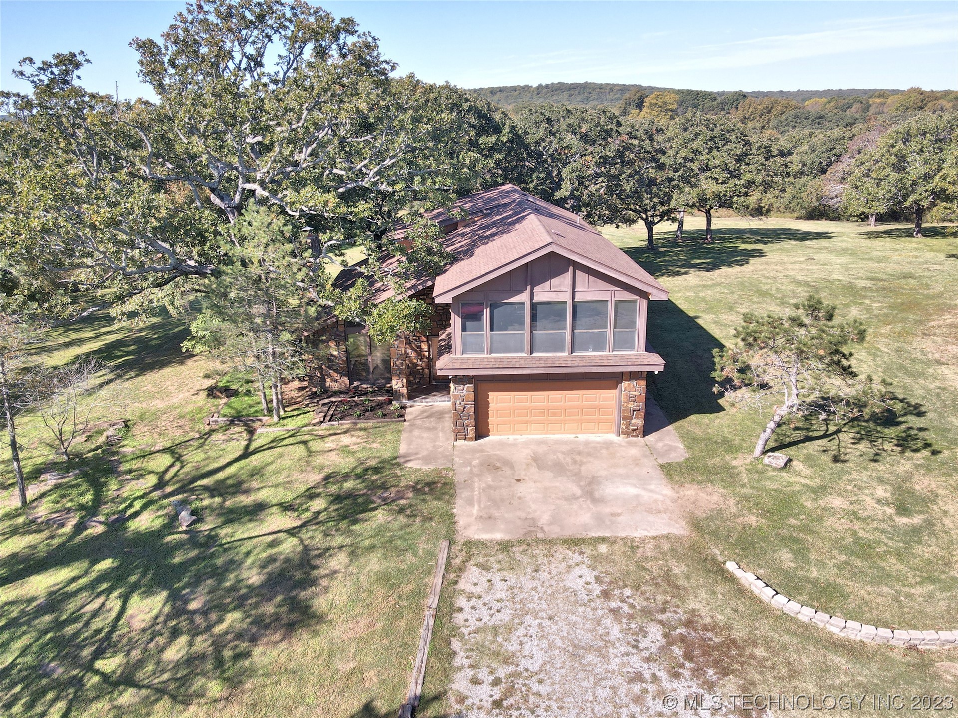 19125 Dripping Springs Road S Property Photo