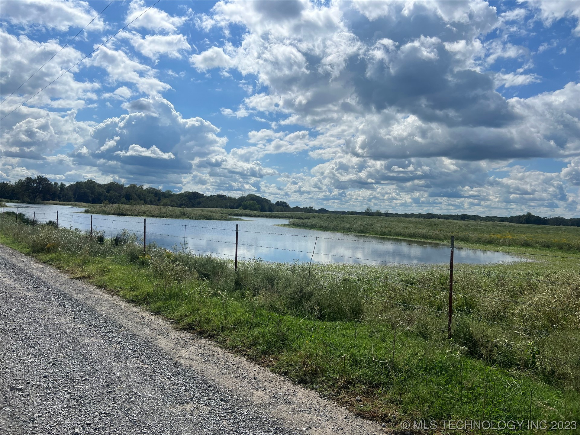 Lone Oak Property Photo