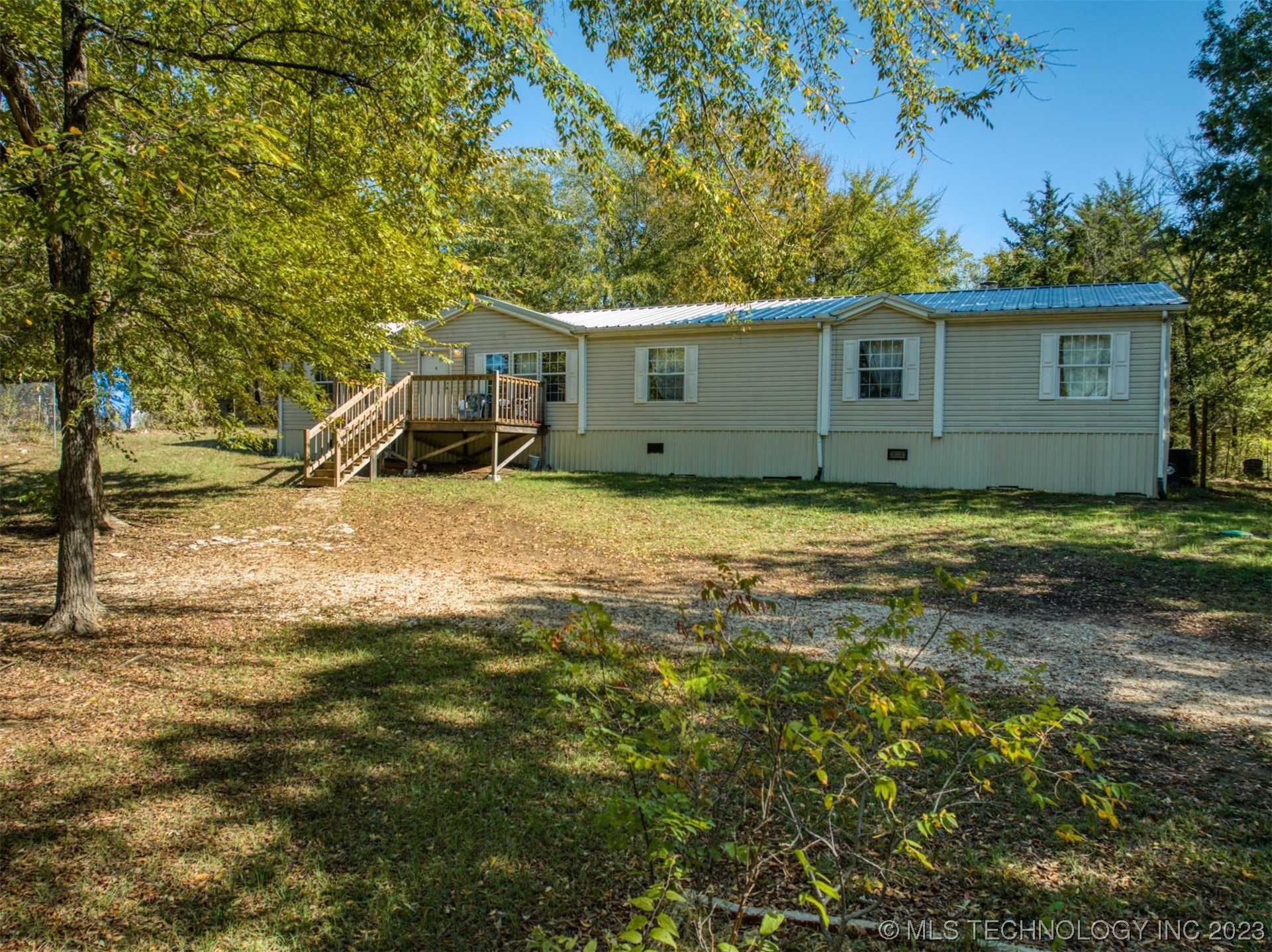 13032 N Cliff Road Property Photo