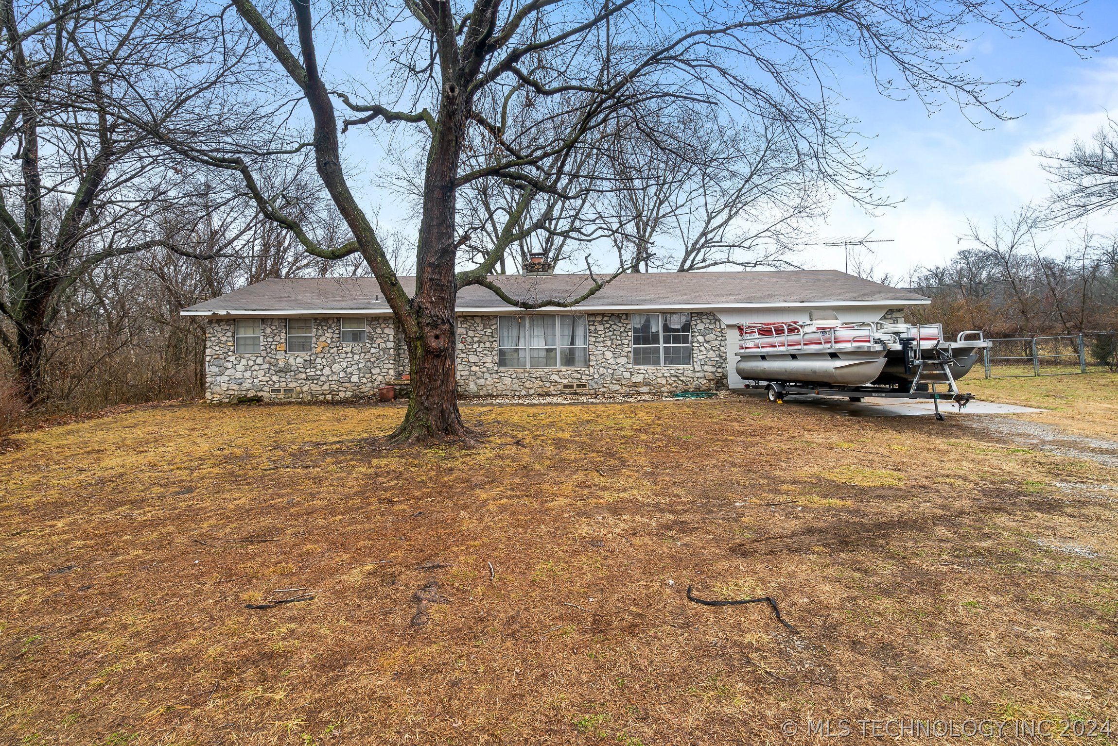 13801 S 4210 Road Property Photo