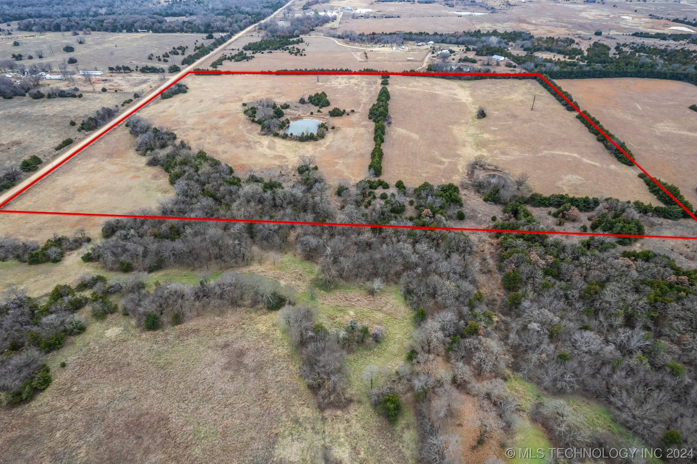 760243 S County Road 3520 Road Property Photo 1