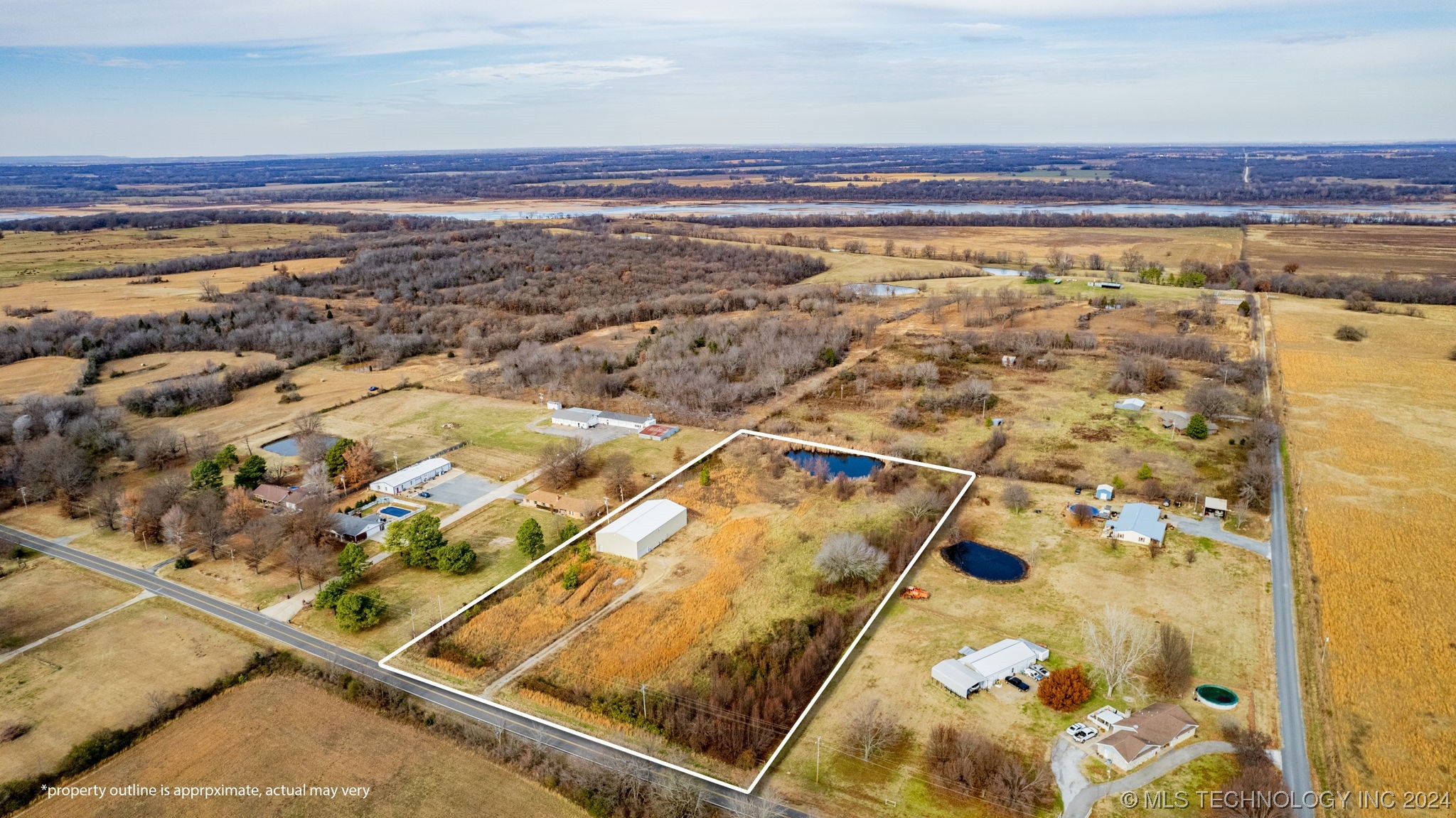 8450 Fern Mountain Road Property Photo 1