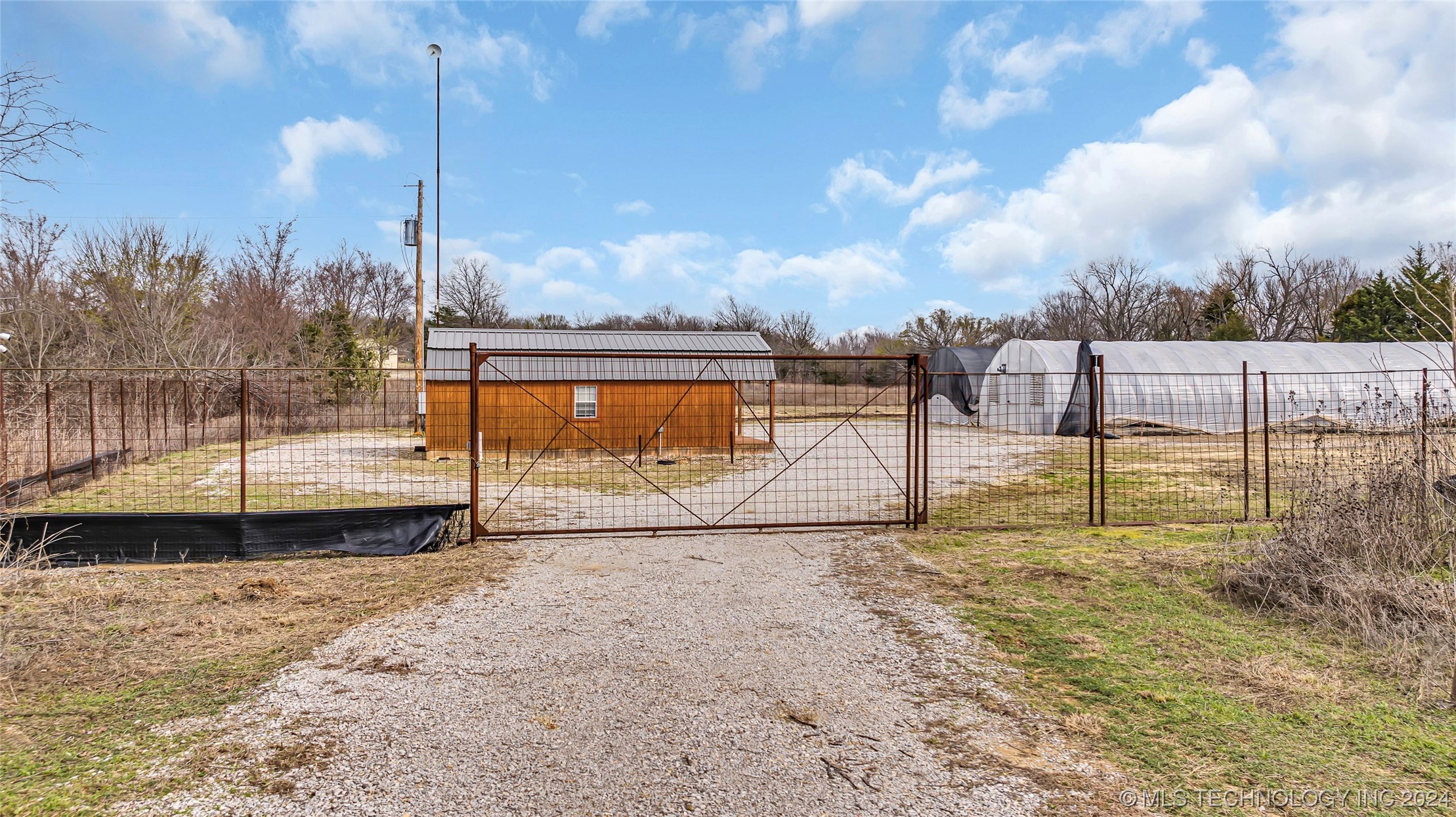 14707 Us Highway 77 Property Photo 1