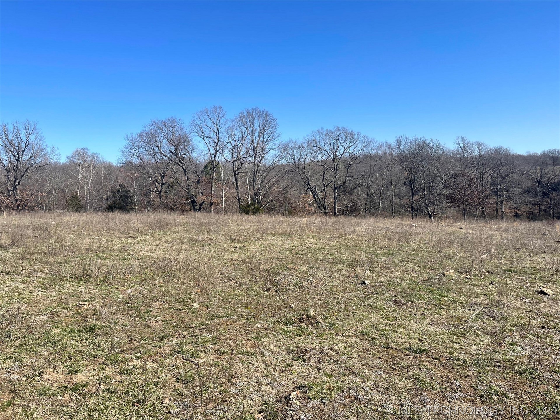 18495 E 530 Road Property Photo 1