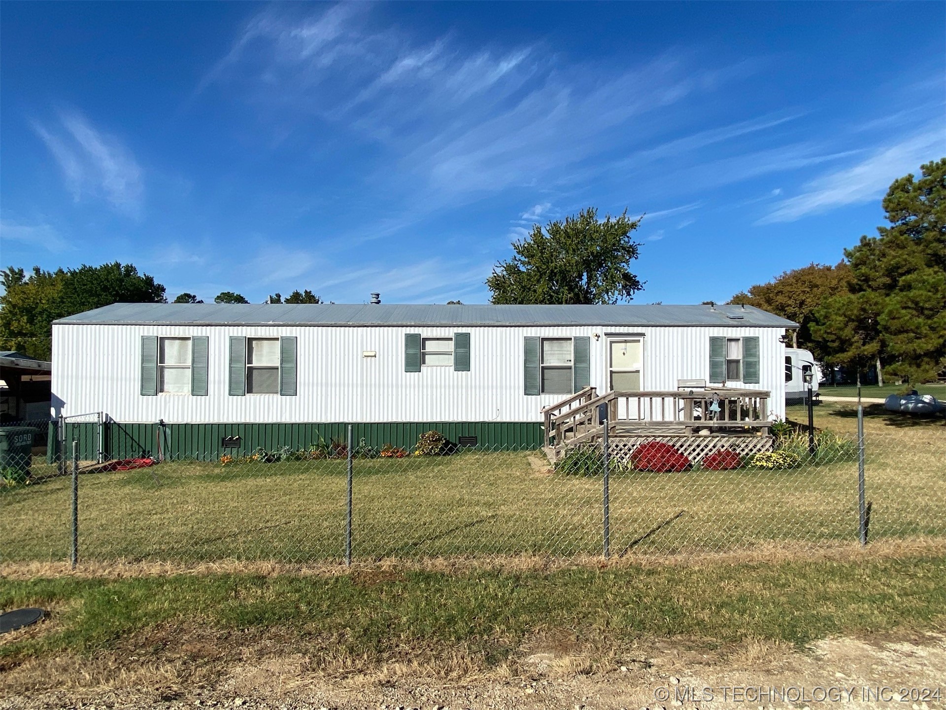 3267 Robin Drive Property Photo 1