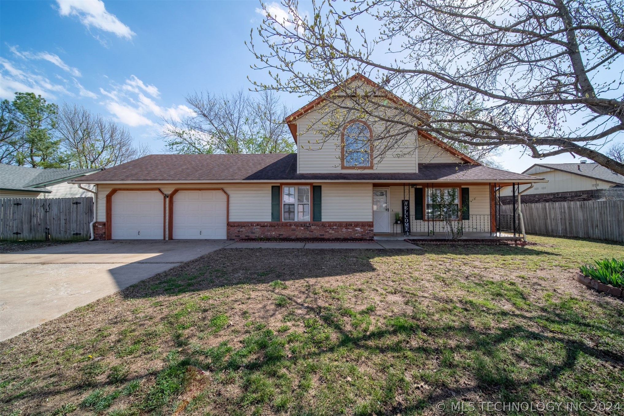 1409 Paradise Parkway Property Photo 1