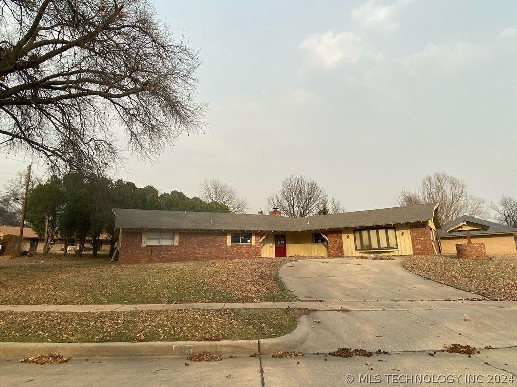 1613 Dover Property Photo 1