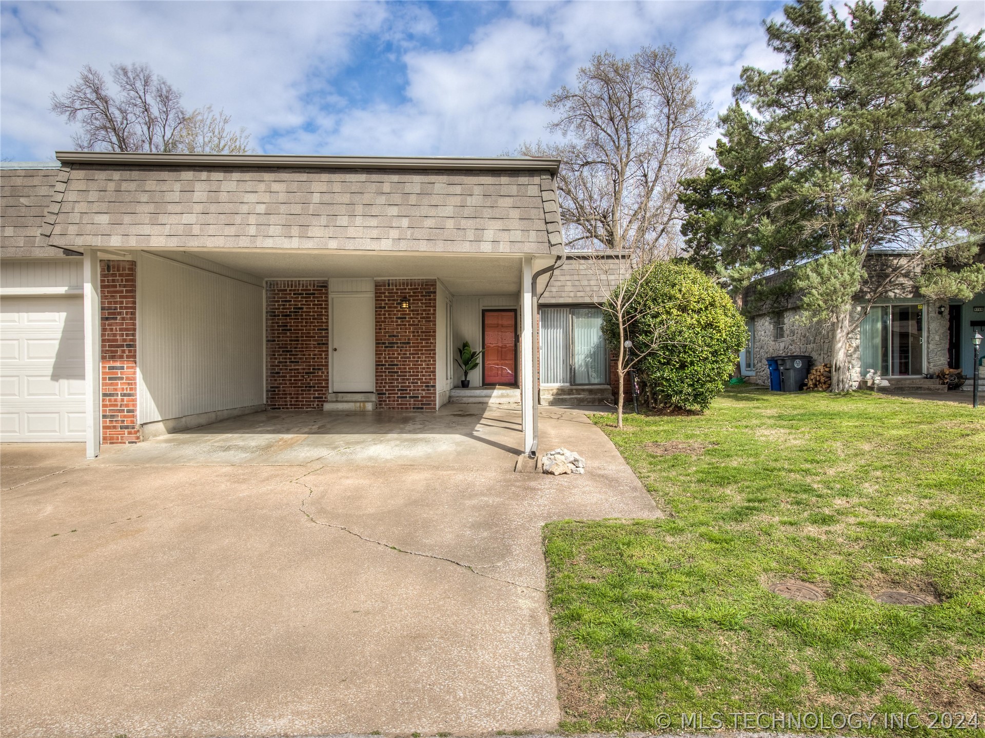 5701 S Harvard Court A Property Photo