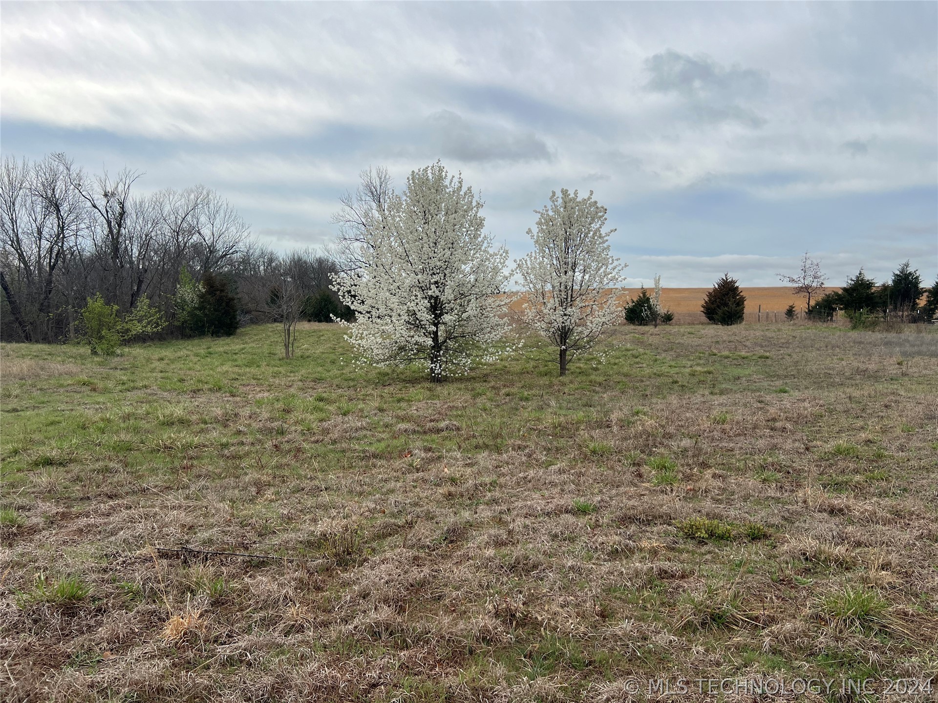 18522 E 590 Road Property Photo