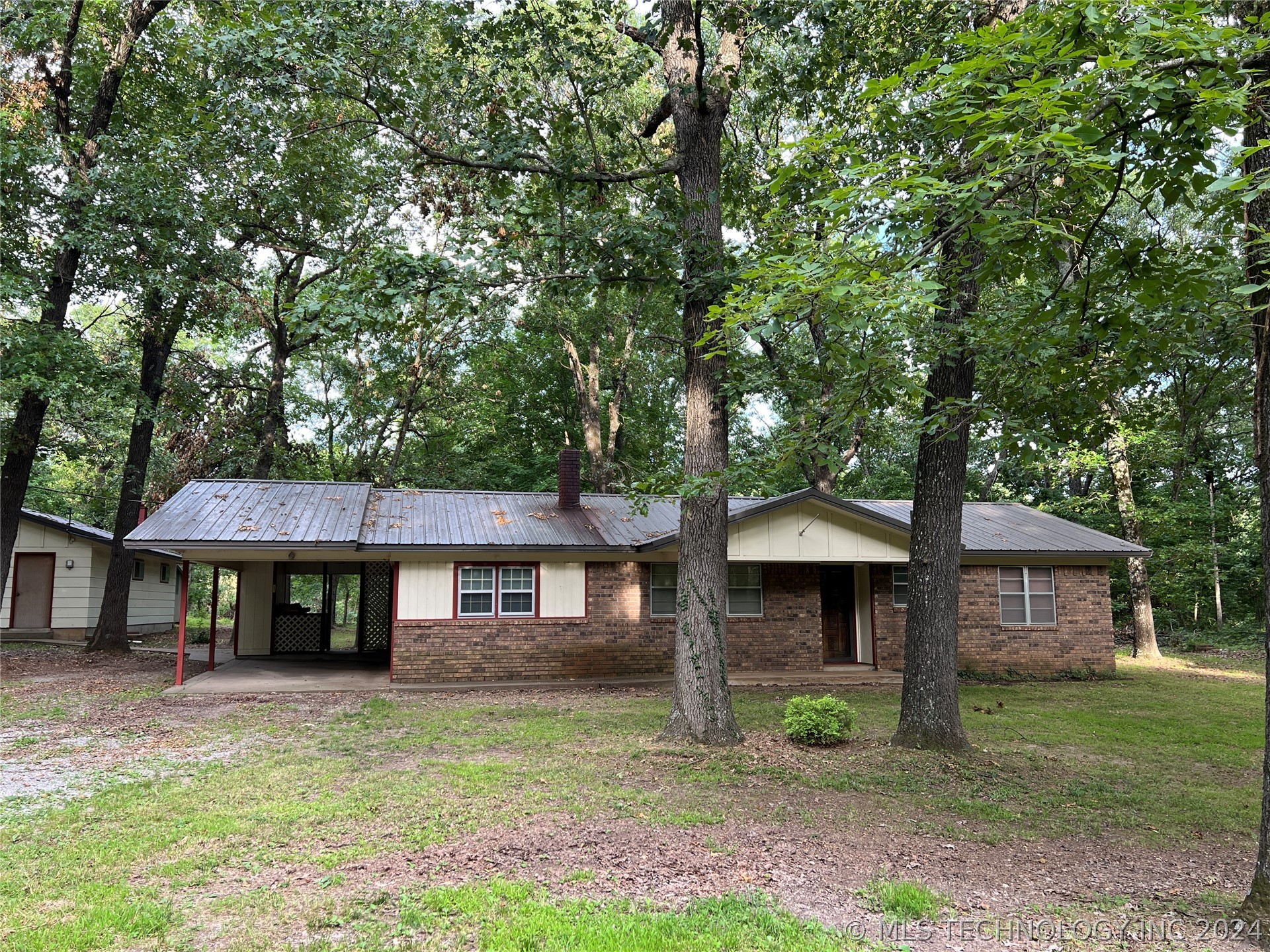 1340 NE 493 Road Property Photo 1