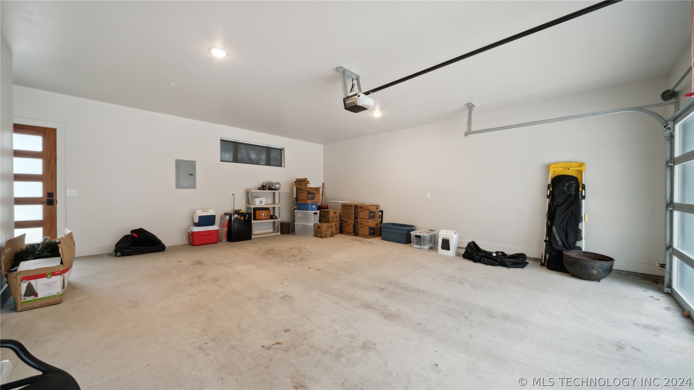 3755 S Riverside Drive 3755 Property Photo 39
