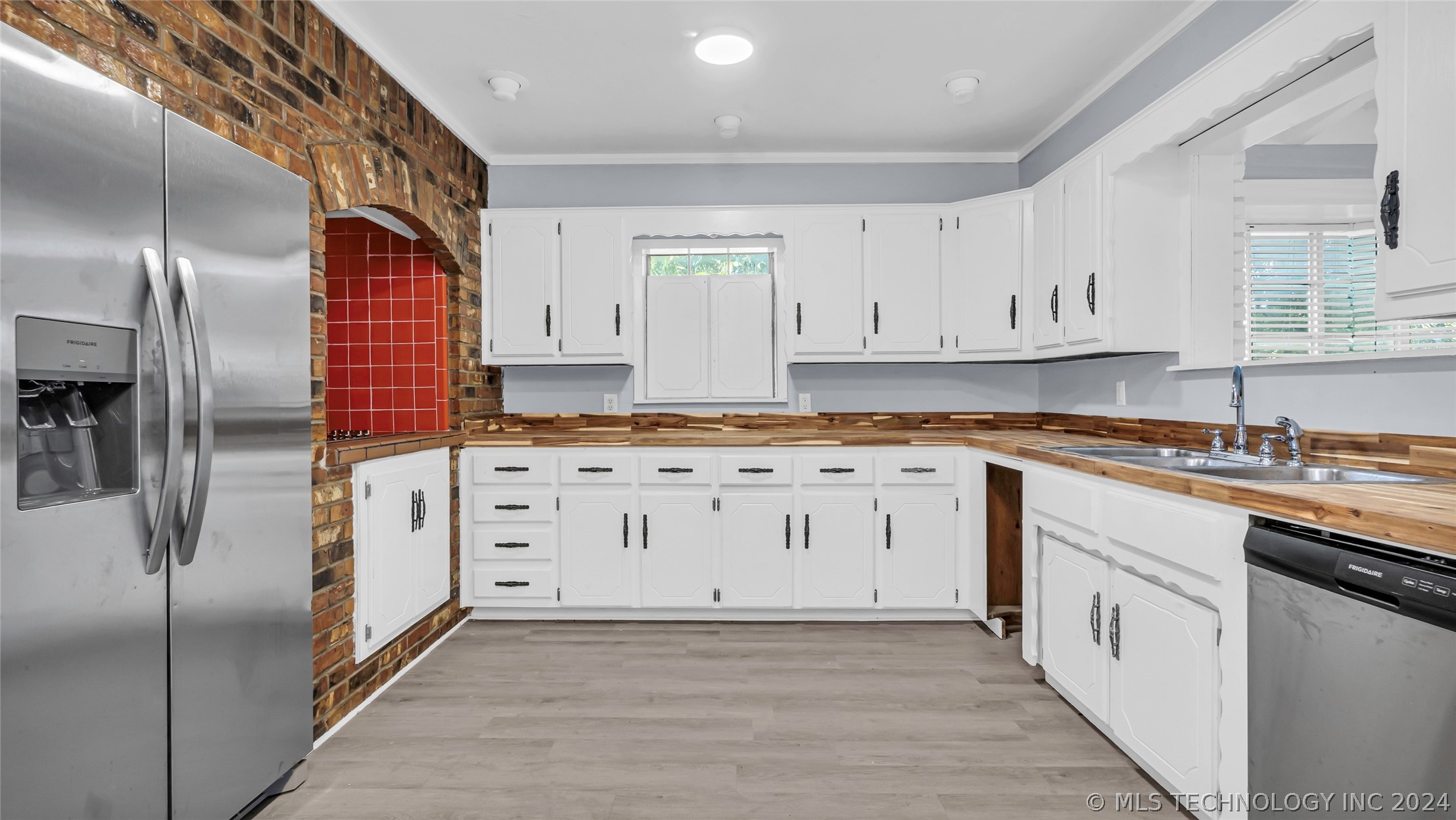 1201 Lincoln Property Photo 10