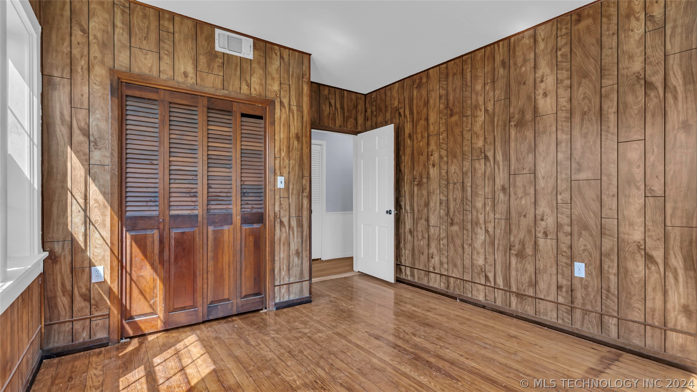 1201 Lincoln Property Photo 29