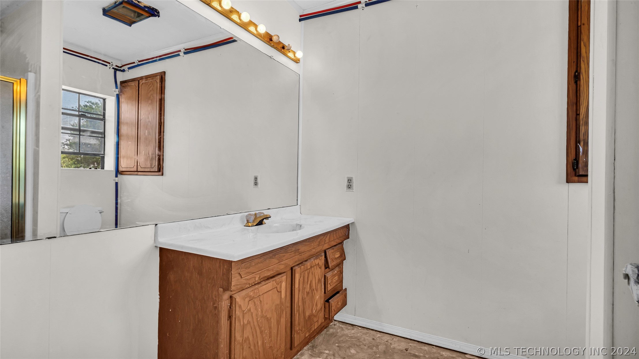 1201 Lincoln Property Photo 36