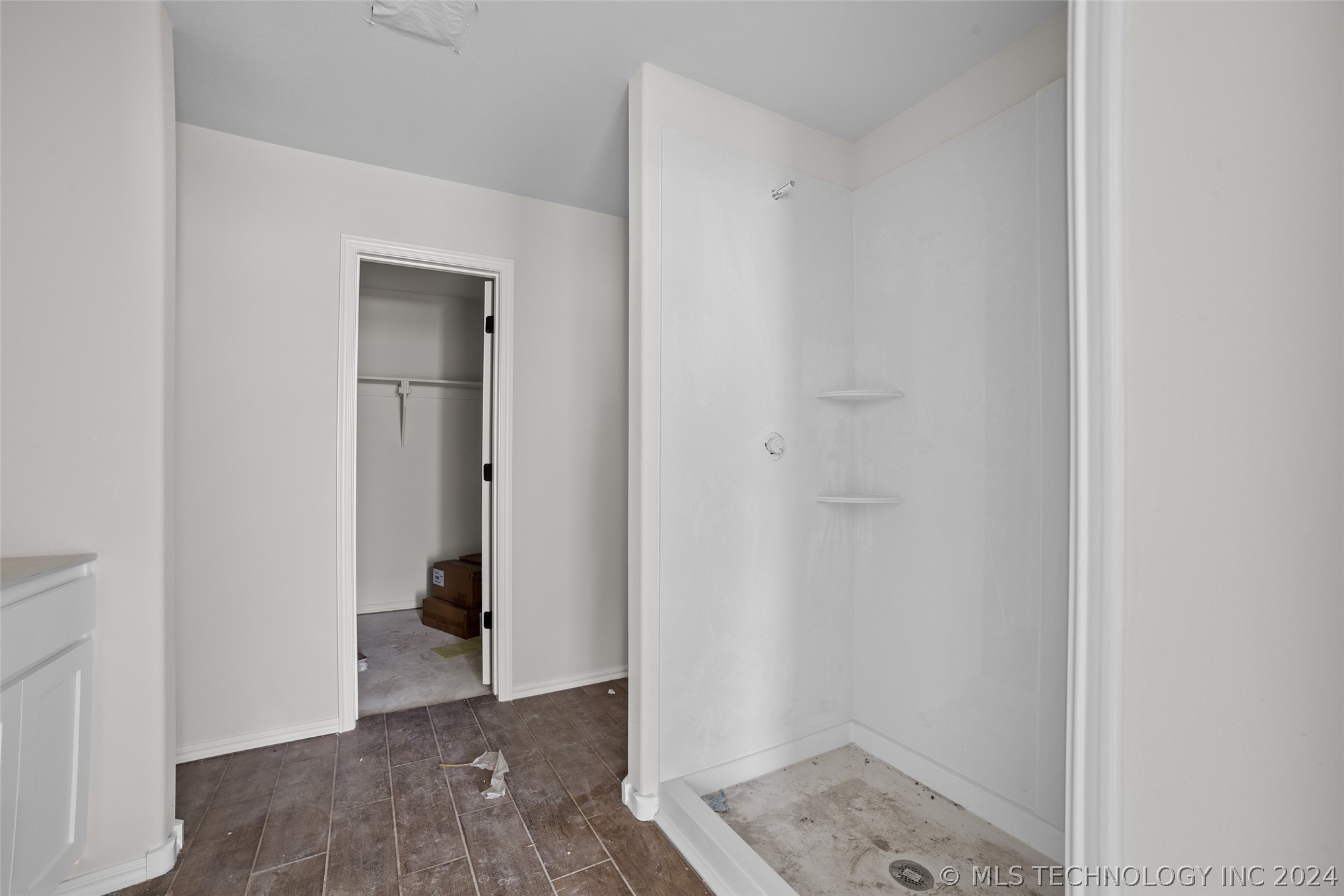 2446 E 6th Street S Property Photo 25