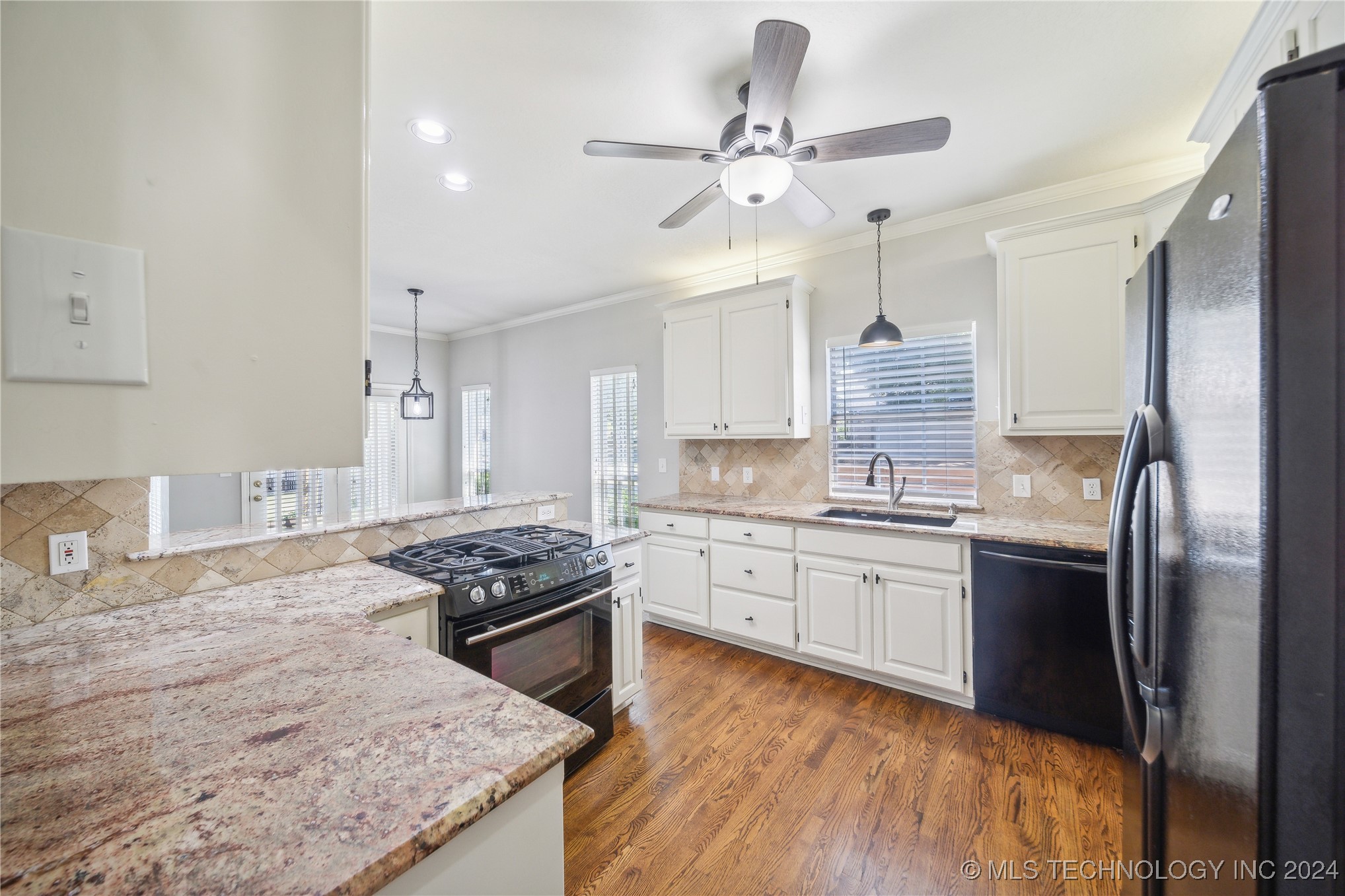 7202 S Jamestown Avenue Property Photo 14