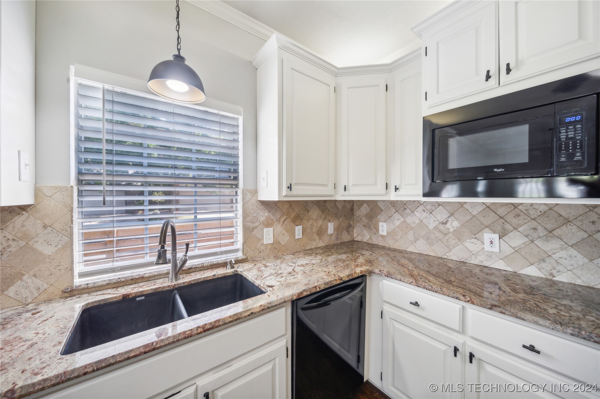 7202 S Jamestown Avenue Property Photo 17