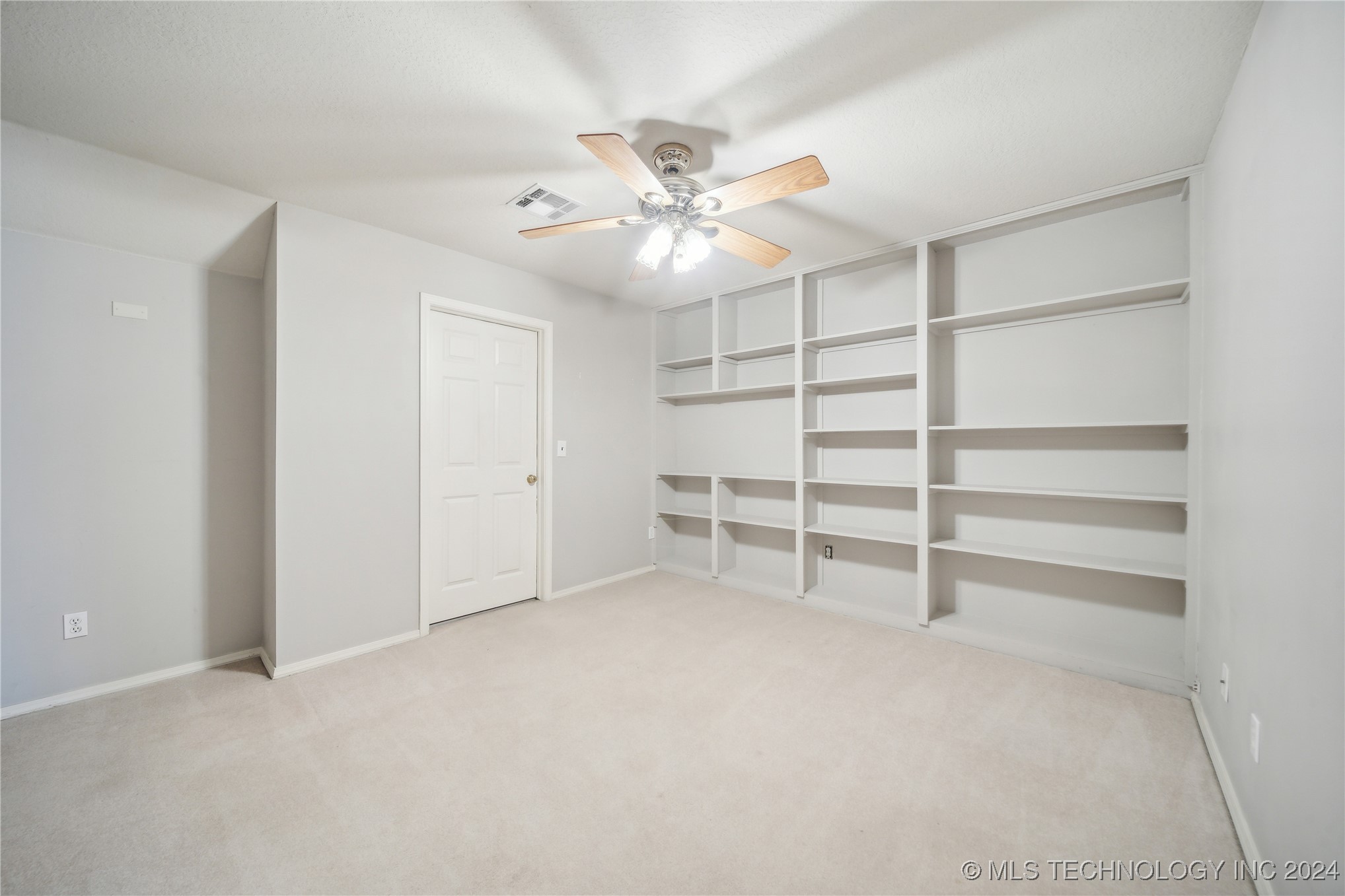 7202 S Jamestown Avenue Property Photo 33