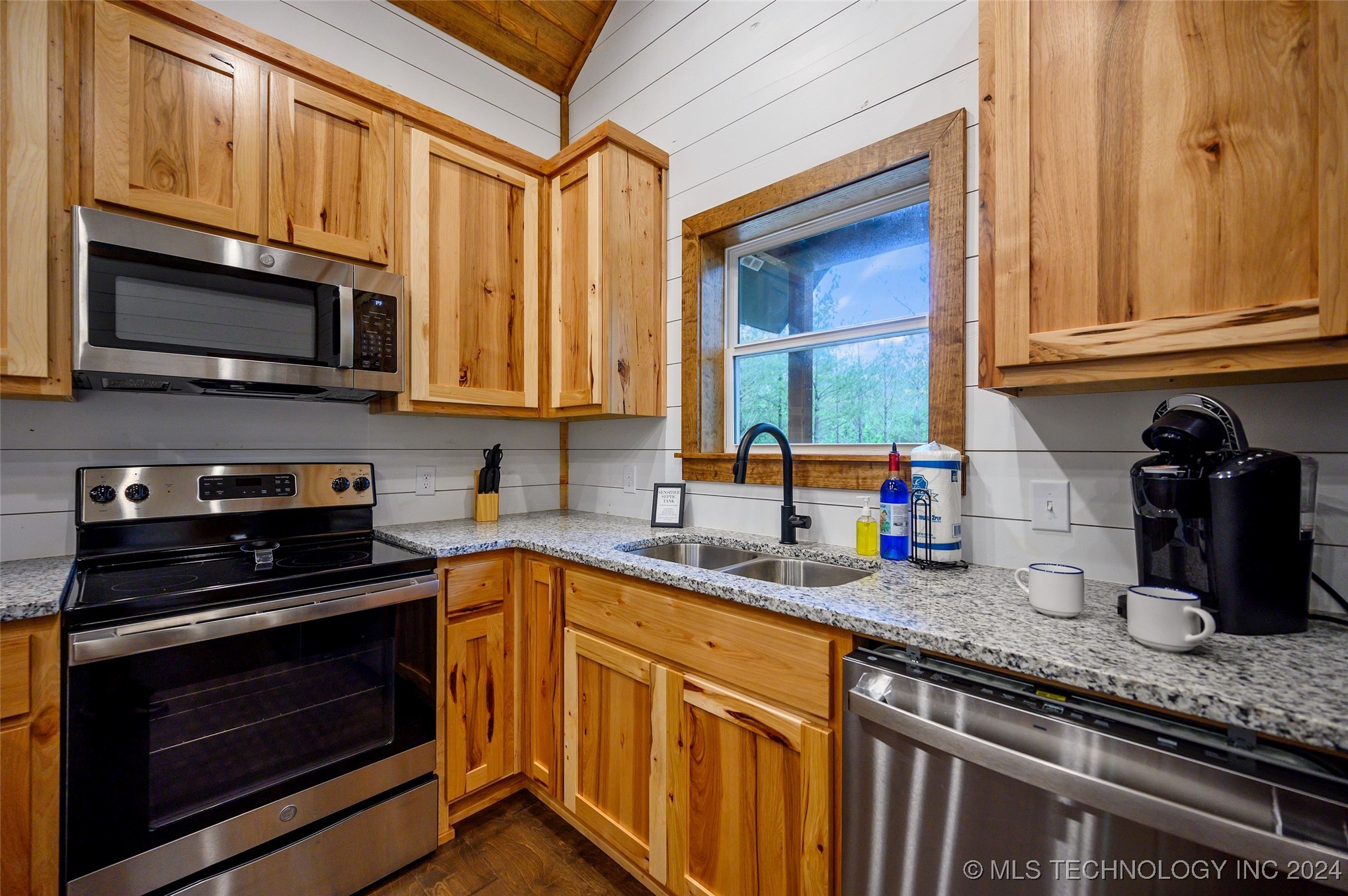 95 Shade Tree Trail Property Photo 8