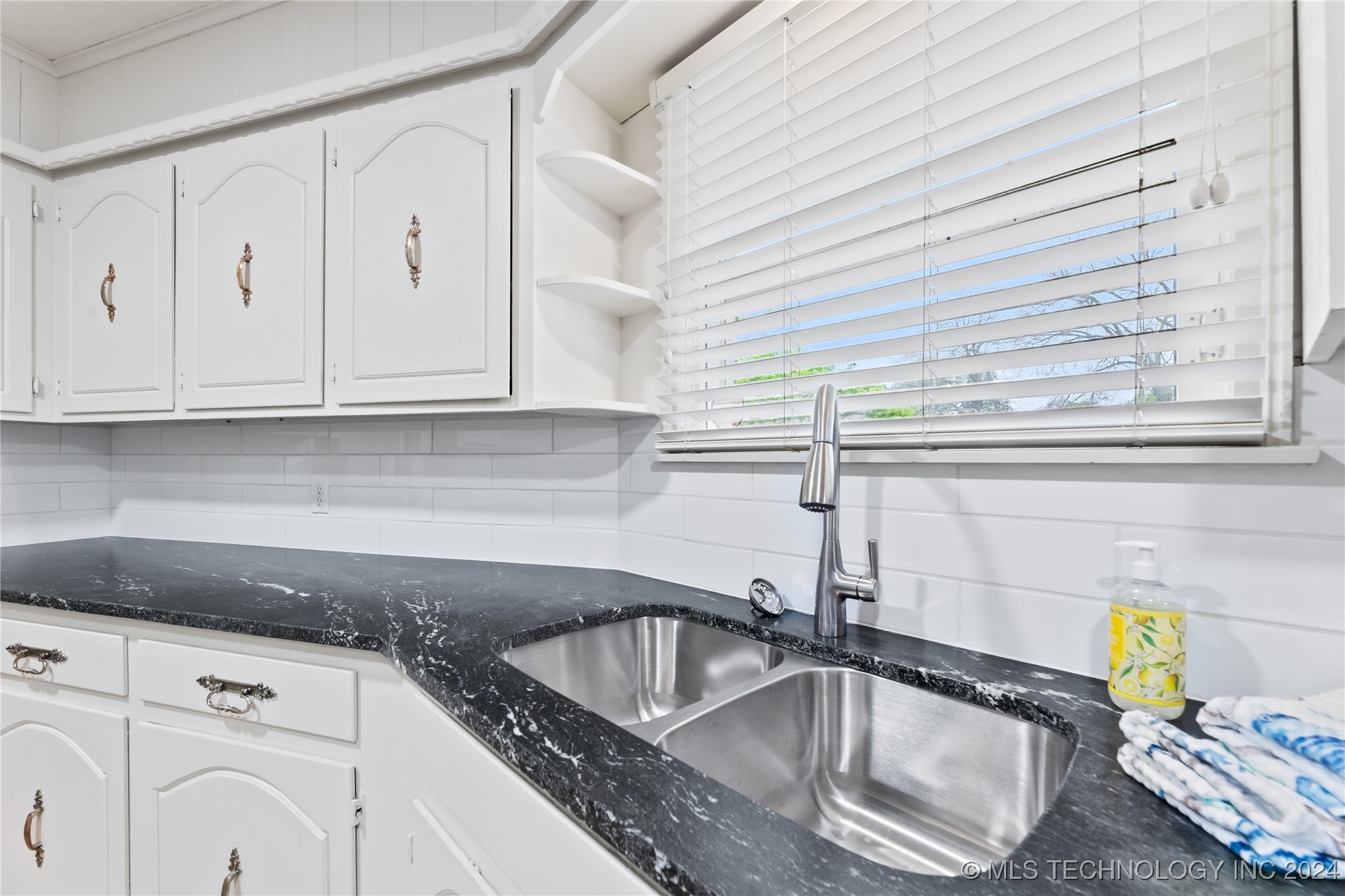 1330 Oakwood Drive Property Photo 11
