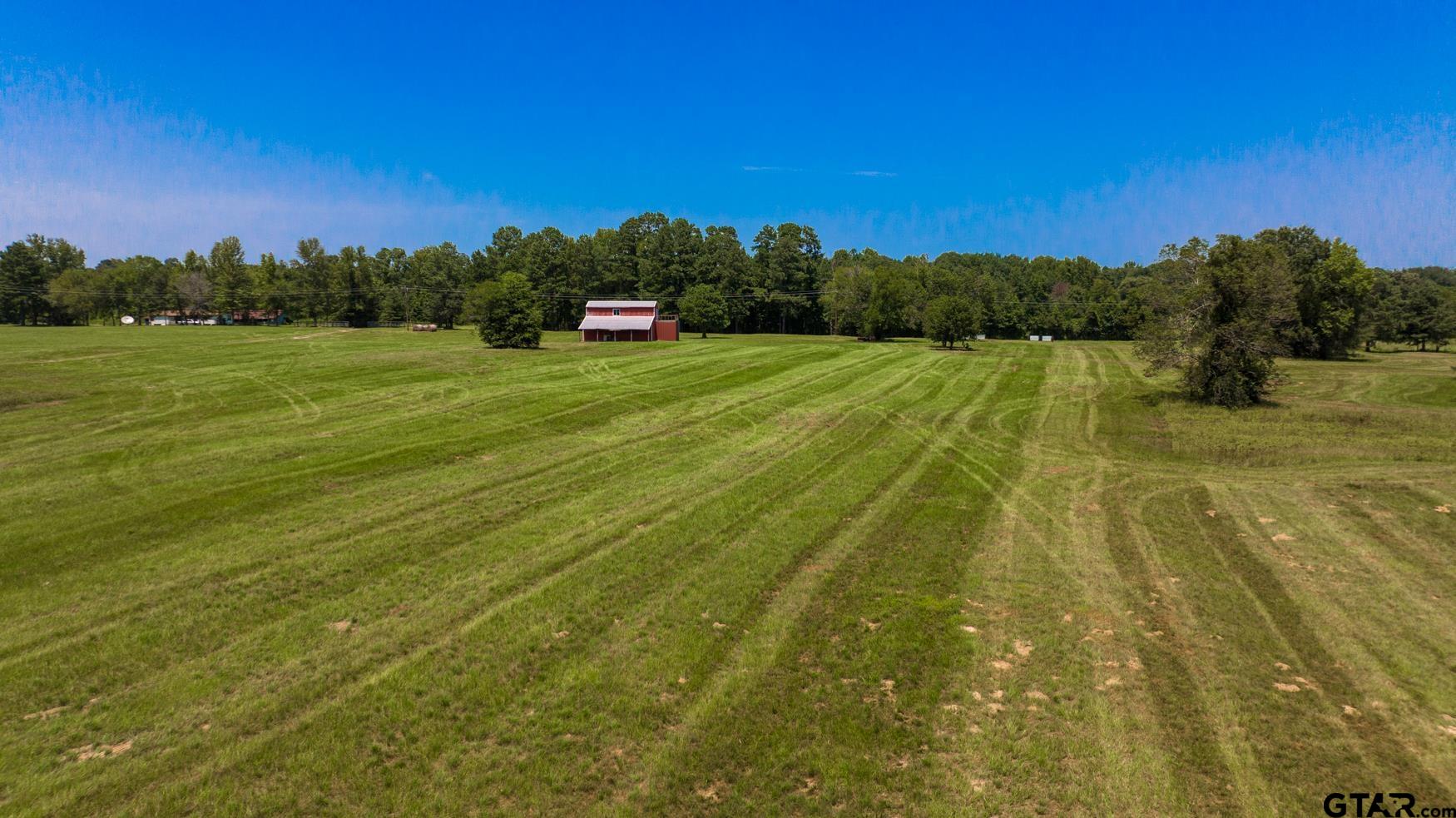 910 County Road 3117 Property Photo 7