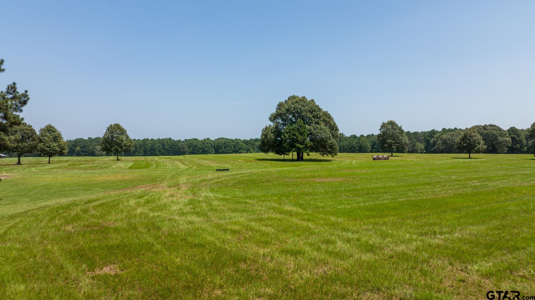 910 County Road 3117 Property Photo 15