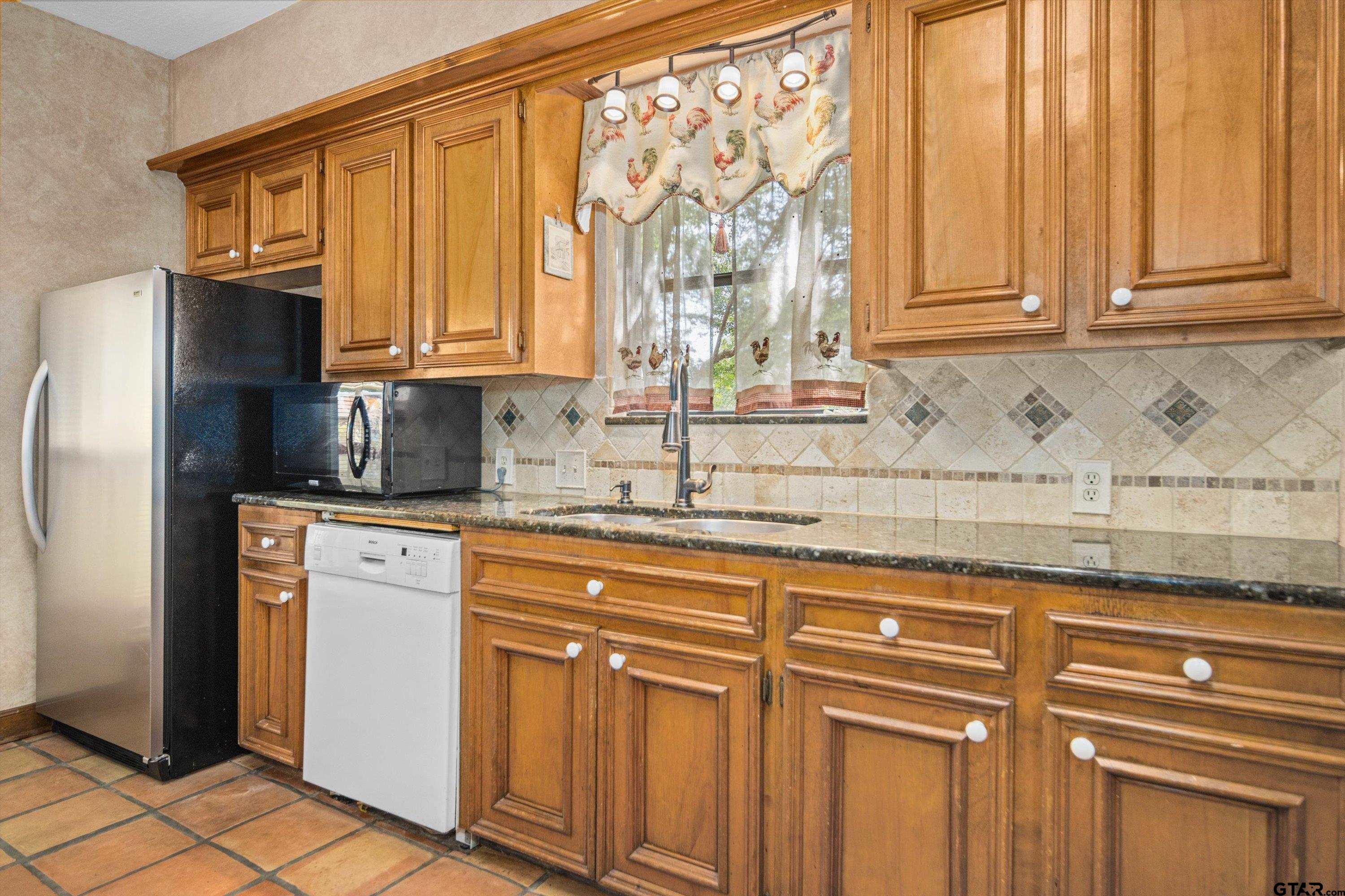 215 Enchanted Estates Drive Property Photo 19