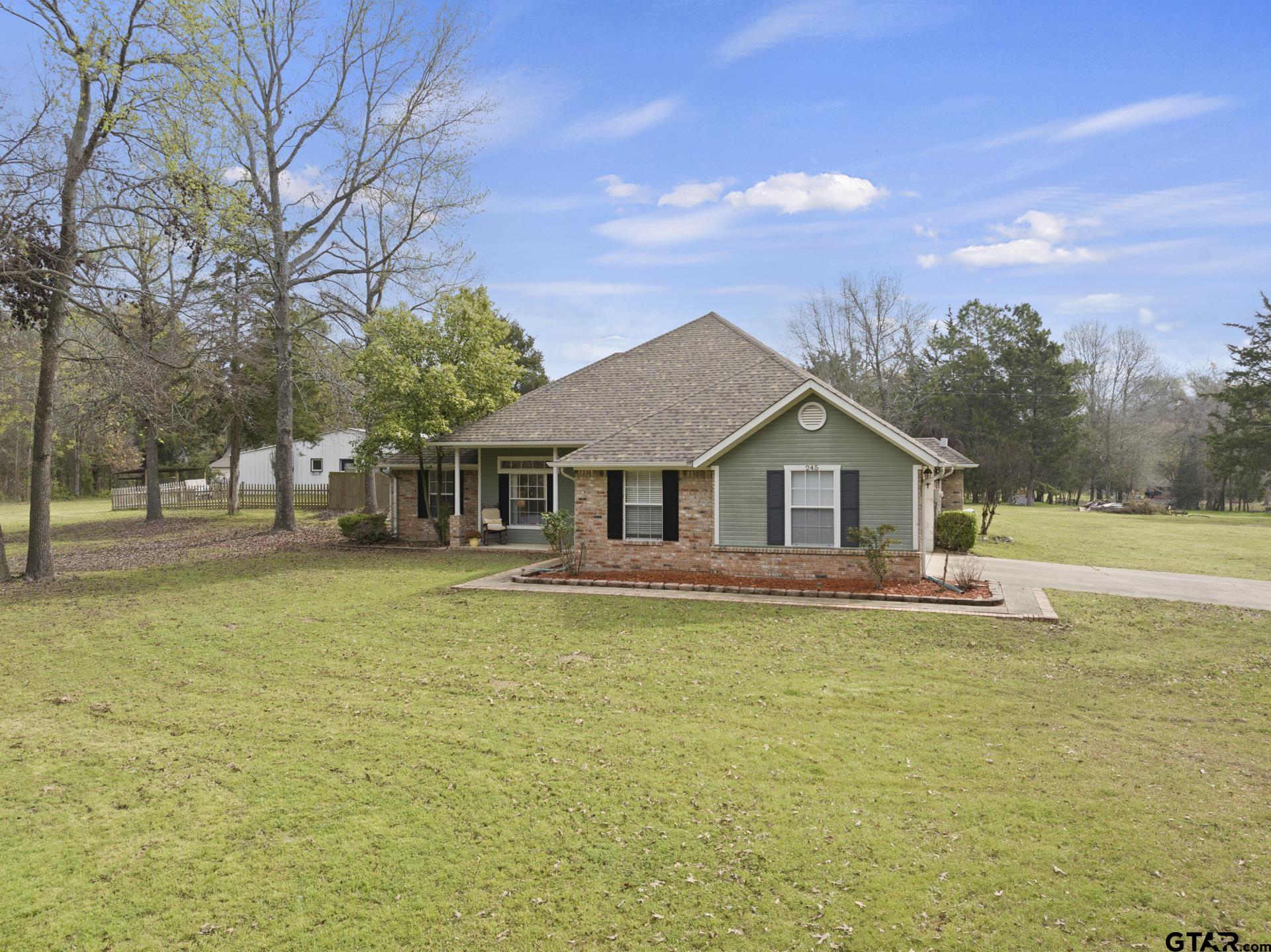 245 County Road 3243 Property Photo 1