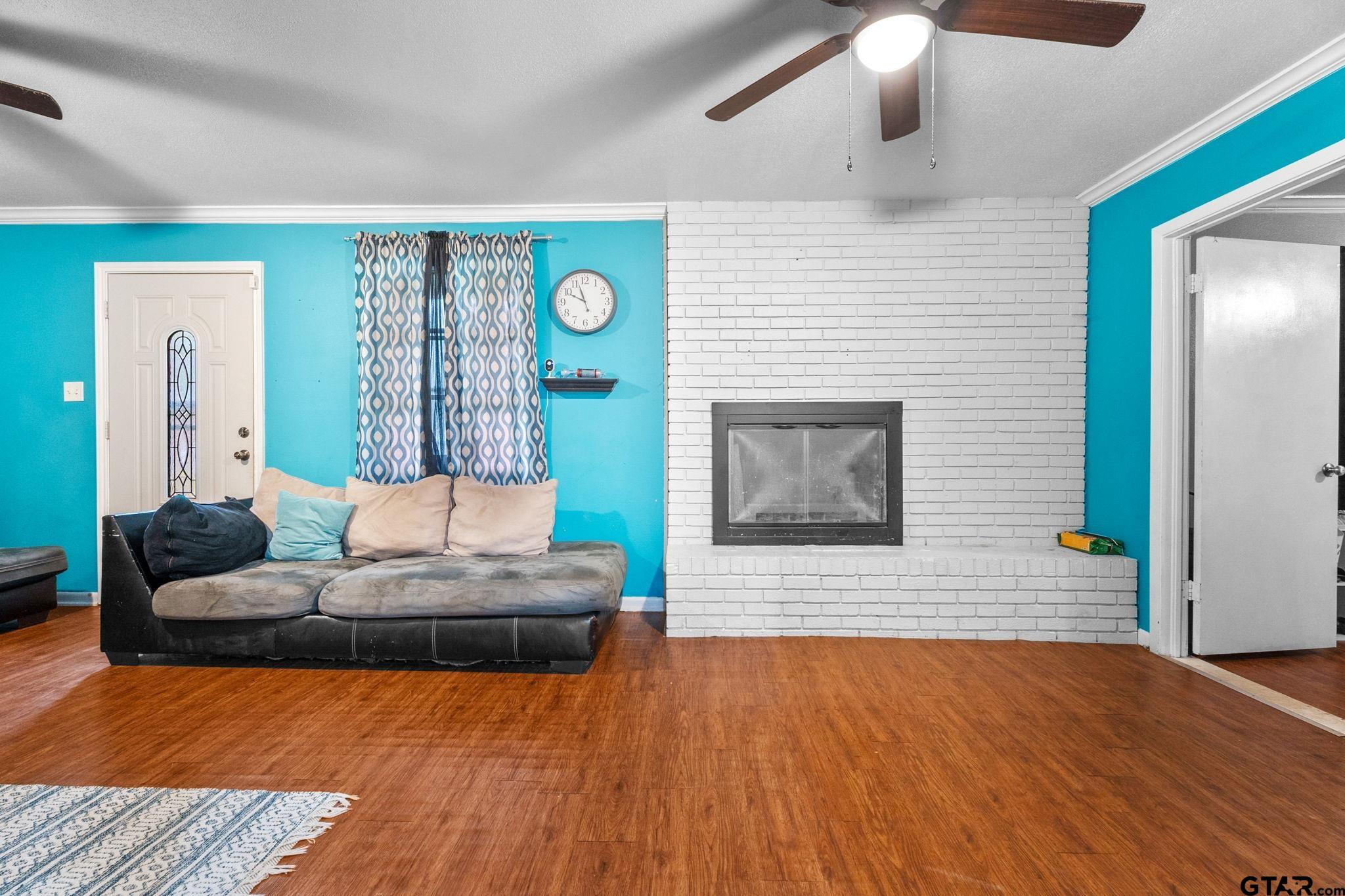 700 Powderhorn Drive Property Photo 5